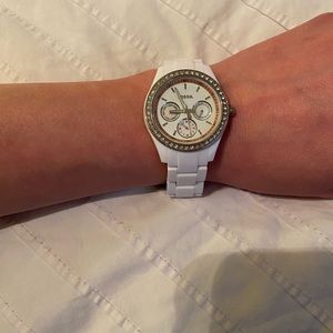 ⏱ White acrylic Fossil watch ⏱